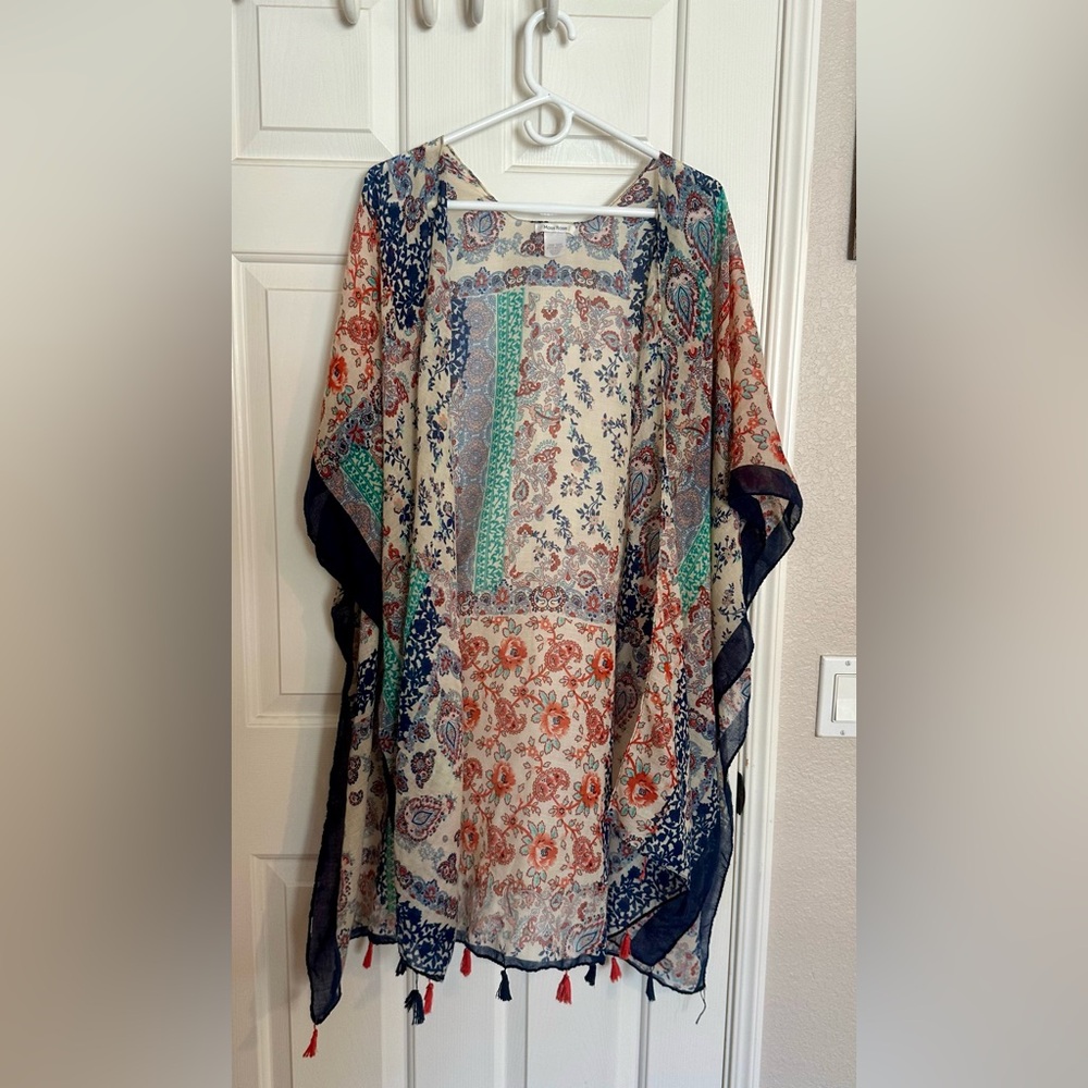 Moss Rose, Open front Kimono. Multicolor with tassels at bottom. One size.